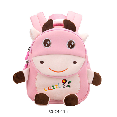 As meninas animais impermeáveis do jardim de infância dos desenhos animados 3D da trouxa das crianças da vaca formam Schoolbags