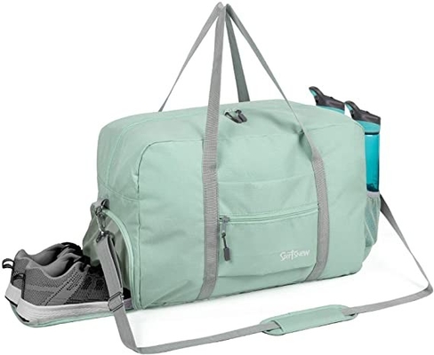 O curso de pouco peso do Gym ostenta o nylon ocasional do saco de Duffel